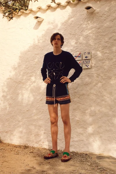 Look 16